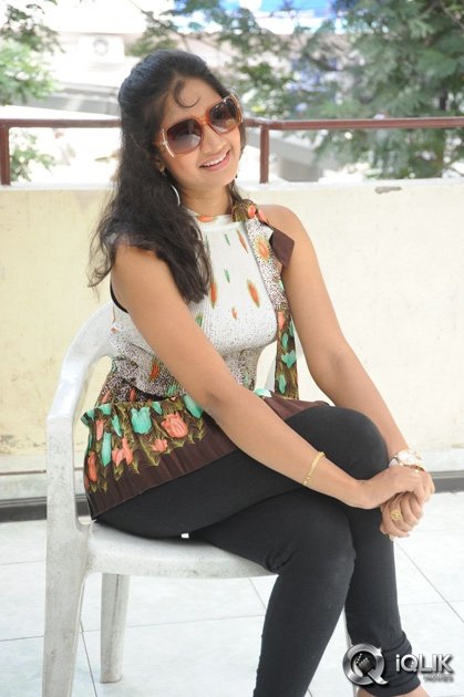 Sandeepthi-at-Nenu-Nene-Ramune-Movie-Press-Meet
